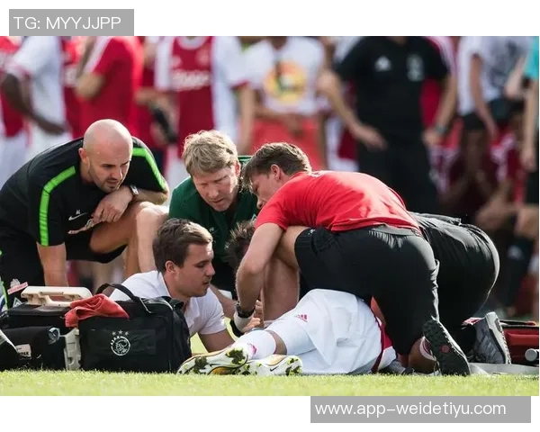 心脏骤停后昏迷的努里重拾生活家人感慨他依然能传递情感与笑声 心脏骤停后昏迷的努里重拾生活家人感慨他依然能传递情感与笑声